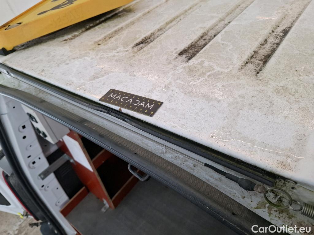  Peugeot  Partner PEUGEOT  VU 4p Fourgonnette BLUEHDI 100 S&S 950KG LONG GRIP #16