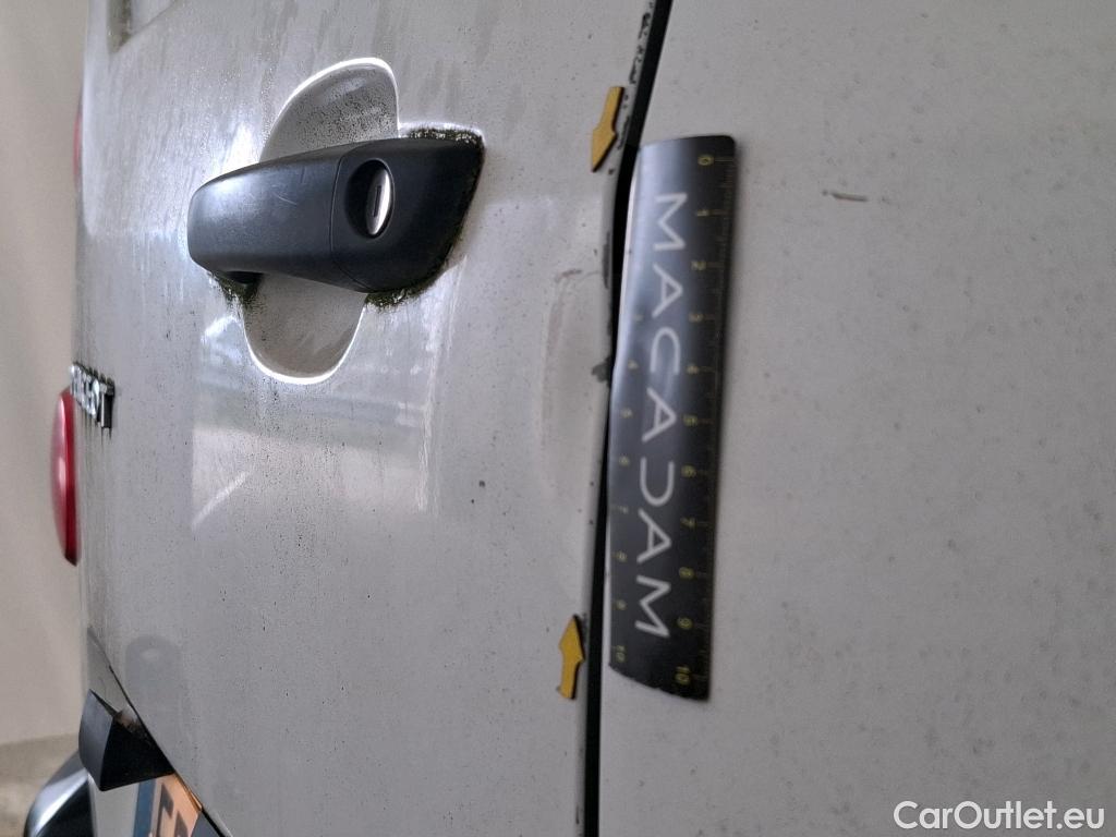  Peugeot  Partner  L1 Premium Pack 1.6 HDi 100CV BVM5 E6 #24