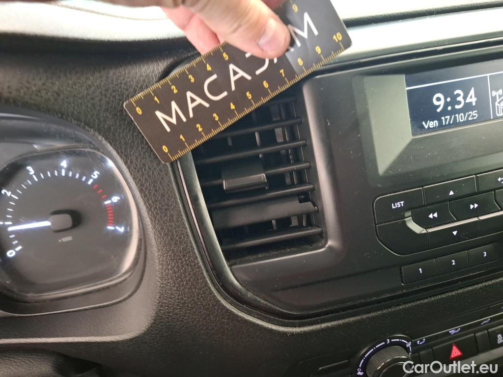  Opel  Vivaro OPEL  / 2019 / 4P / Fourgon tôlé 1.5 Diesel 120 ch L1 Pack Clim #23