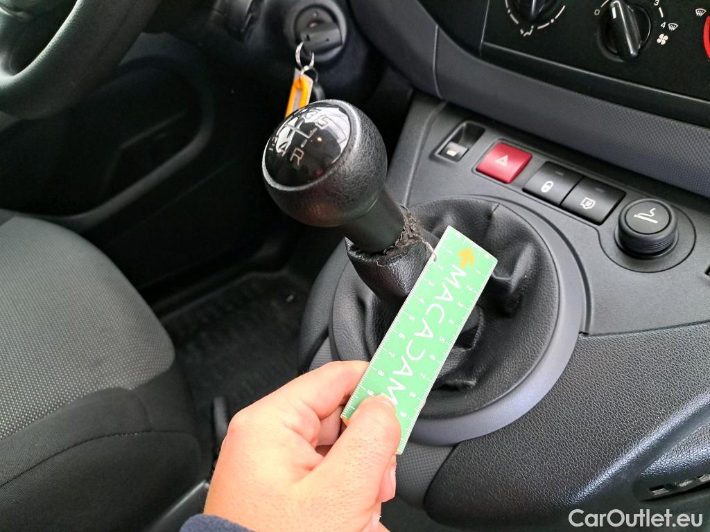  Peugeot  Partner  L1 Premium Pack 1.6 HDi 75CV BVM5 E6 #4