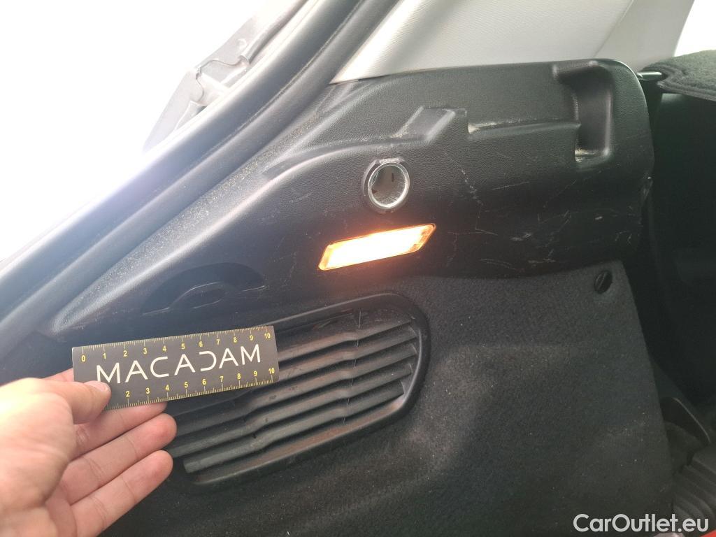  Peugeot  208  Affaire Premium 1.5 HDi 100CV BVM5 E6dT #111