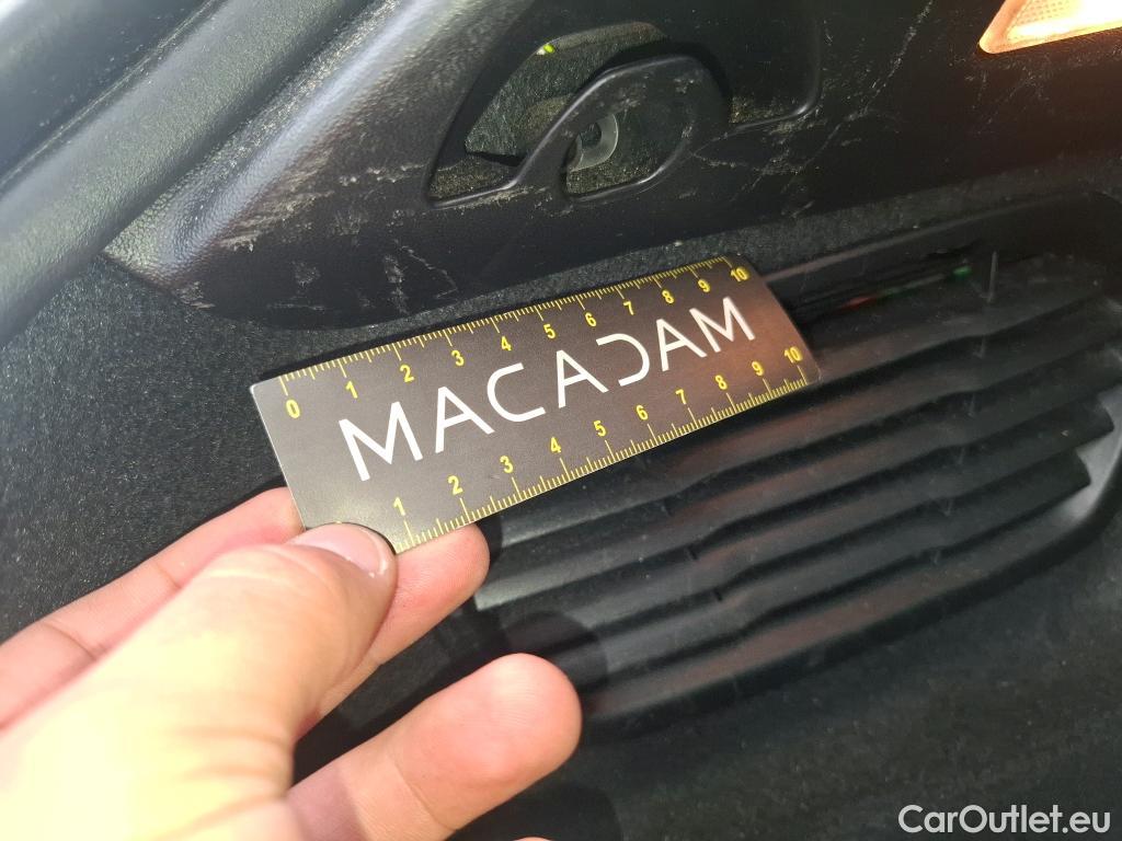  Peugeot  208  Affaire Premium 1.5 HDi 100CV BVM5 E6dT #112