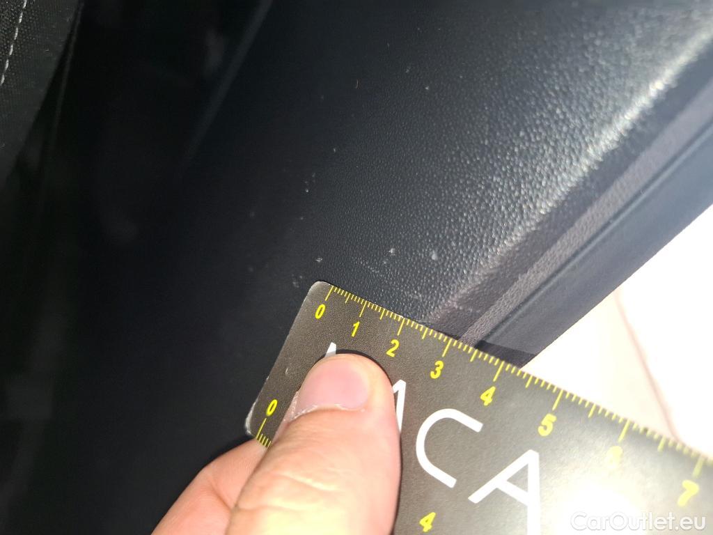  Peugeot  208 PEUGEOT  Affaire / 2015 / 5P / Berline BlueHDi 100 S&S PREMIUM PACK #12