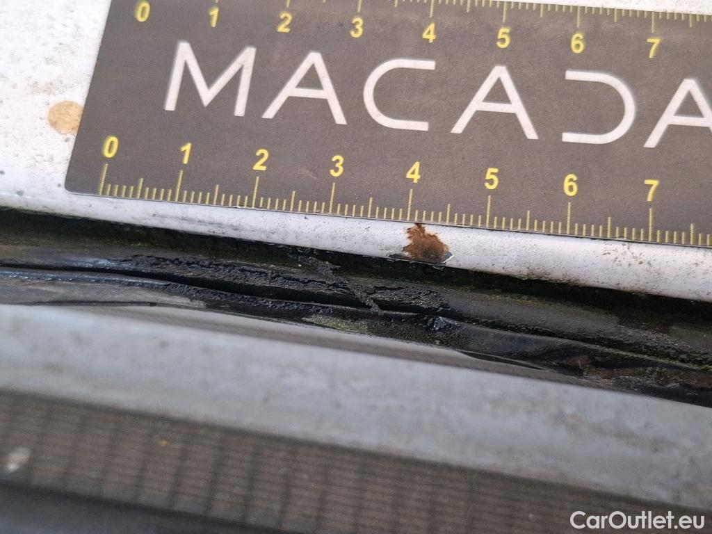  Peugeot  Partner PEUGEOT  VU 4p Fourgonnette BLUEHDI 100 S&S 950KG LONG GRIP #18