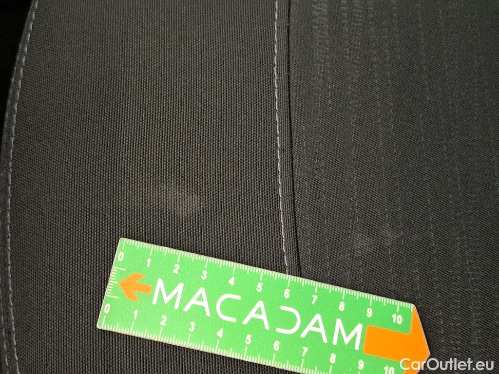  Peugeot  208  Affaire Premium Pack 1.5 HDi 100CV BVM5 E6dT #35