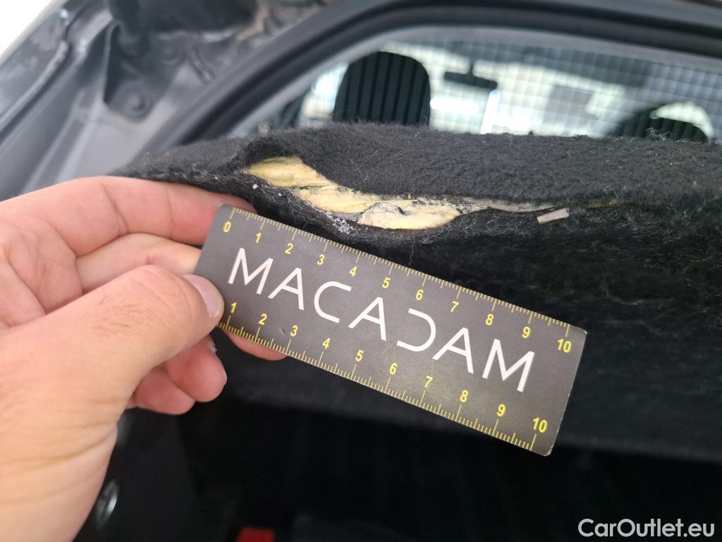  Peugeot  208  Affaire Premium 1.5 HDi 100CV BVM5 E6dT #117