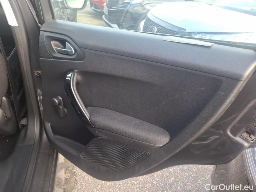  Peugeot  208  Affaire Premium 1.5 HDi 100CV BVM5 E6dT #148