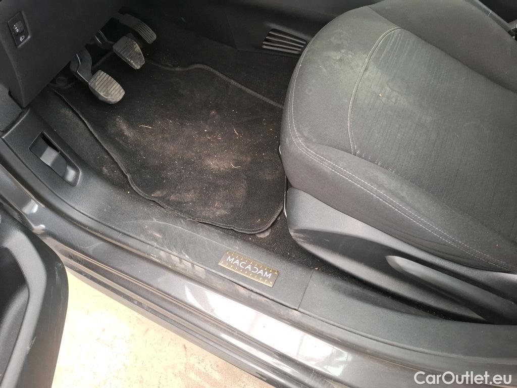  Peugeot  208  Affaire Premium 1.5 HDi 100CV BVM5 E6dT #87