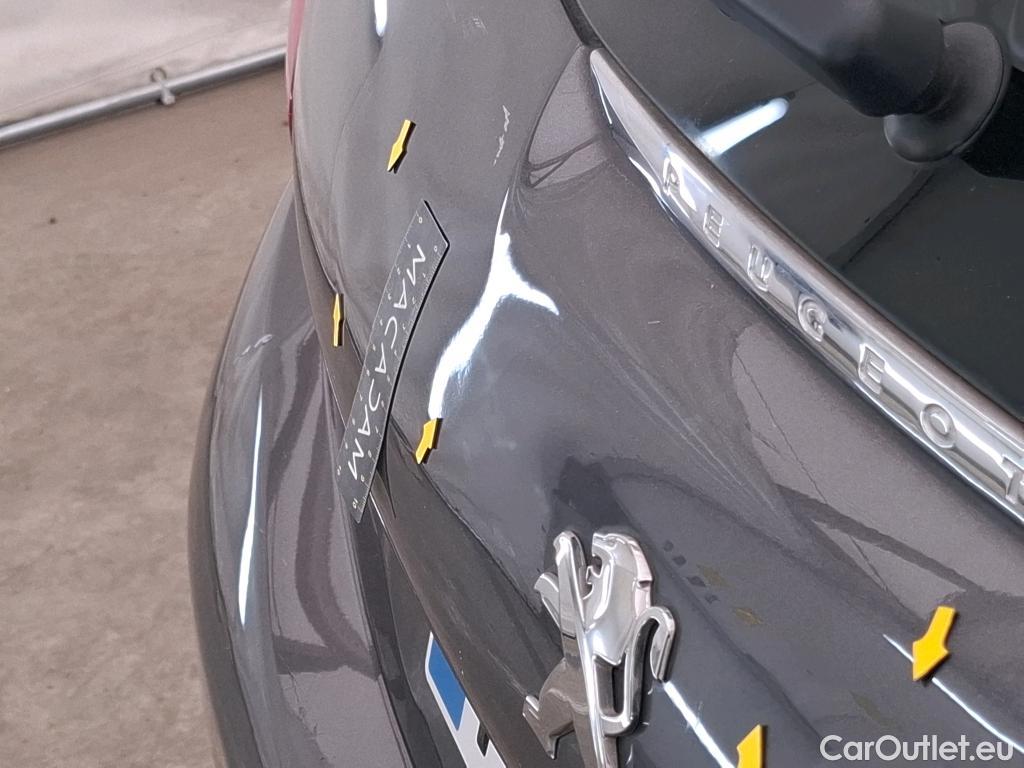  Peugeot  208  Affaire Premium 1.5 HDi 100CV BVM5 E6dT #52