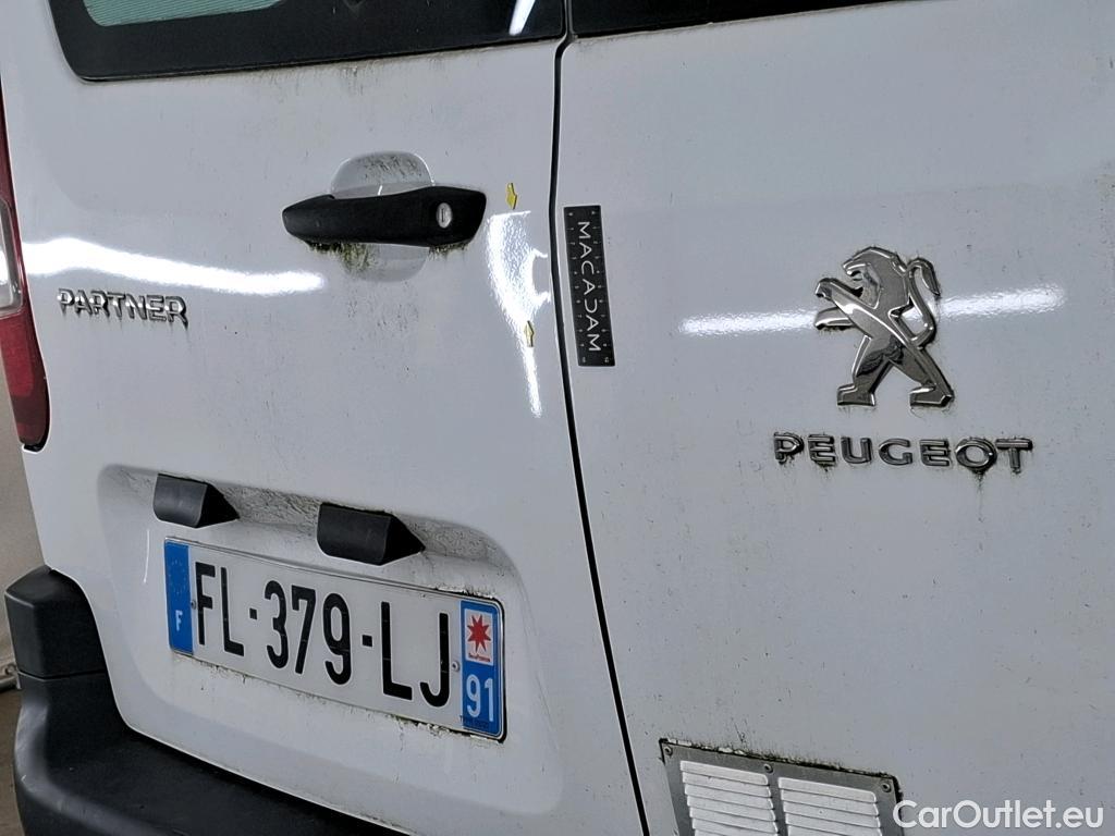  Peugeot  Partner PEUGEOT  VU 4p Fourgonnette BLUEHDI 100 S&S 950KG LONG GRIP #14
