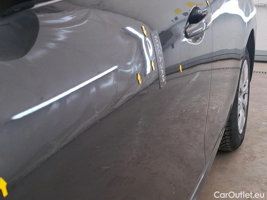  Peugeot  208  Affaire Premium 1.5 HDi 100CV BVM5 E6dT #57