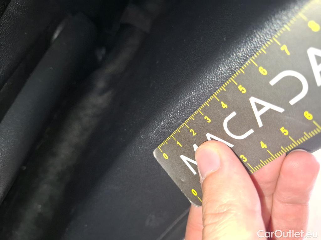  Peugeot  208 PEUGEOT  Affaire / 2015 / 5P / Berline BlueHDi 100 S&S PREMIUM PACK #13