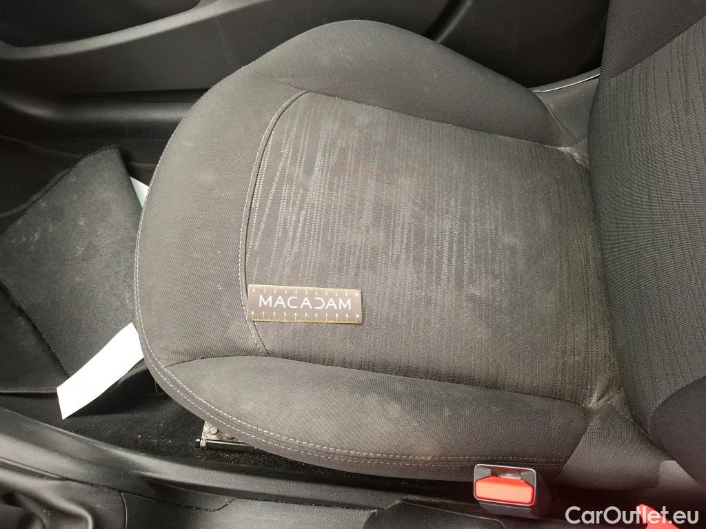  Peugeot  208  Affaire Premium 1.5 HDi 100CV BVM5 E6dT #141