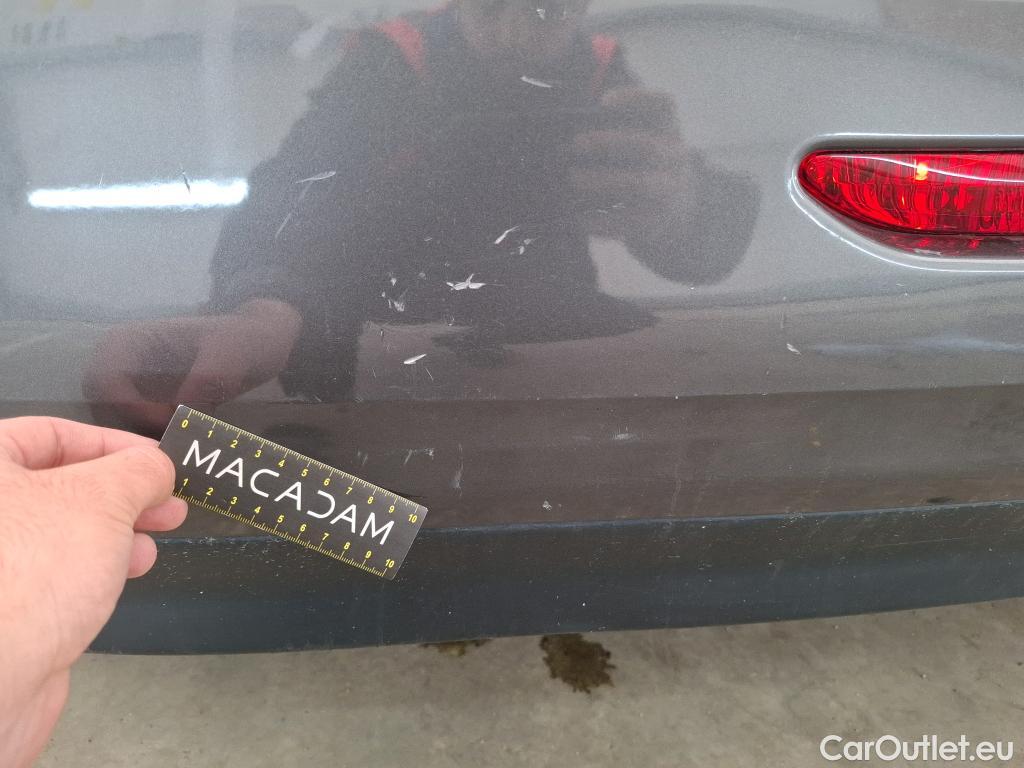  Peugeot  208  Affaire Premium 1.5 HDi 100CV BVM5 E6dT #32