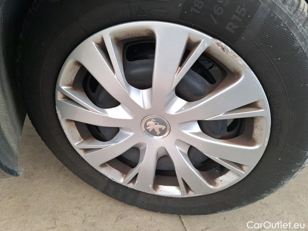  Peugeot  208  Affaire Premium 1.5 HDi 100CV BVM5 E6dT #133