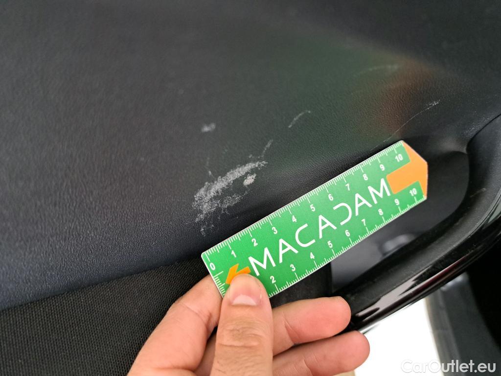  Peugeot  208  Affaire Premium 1.6 HDi 75CV BVM5 E6 #6