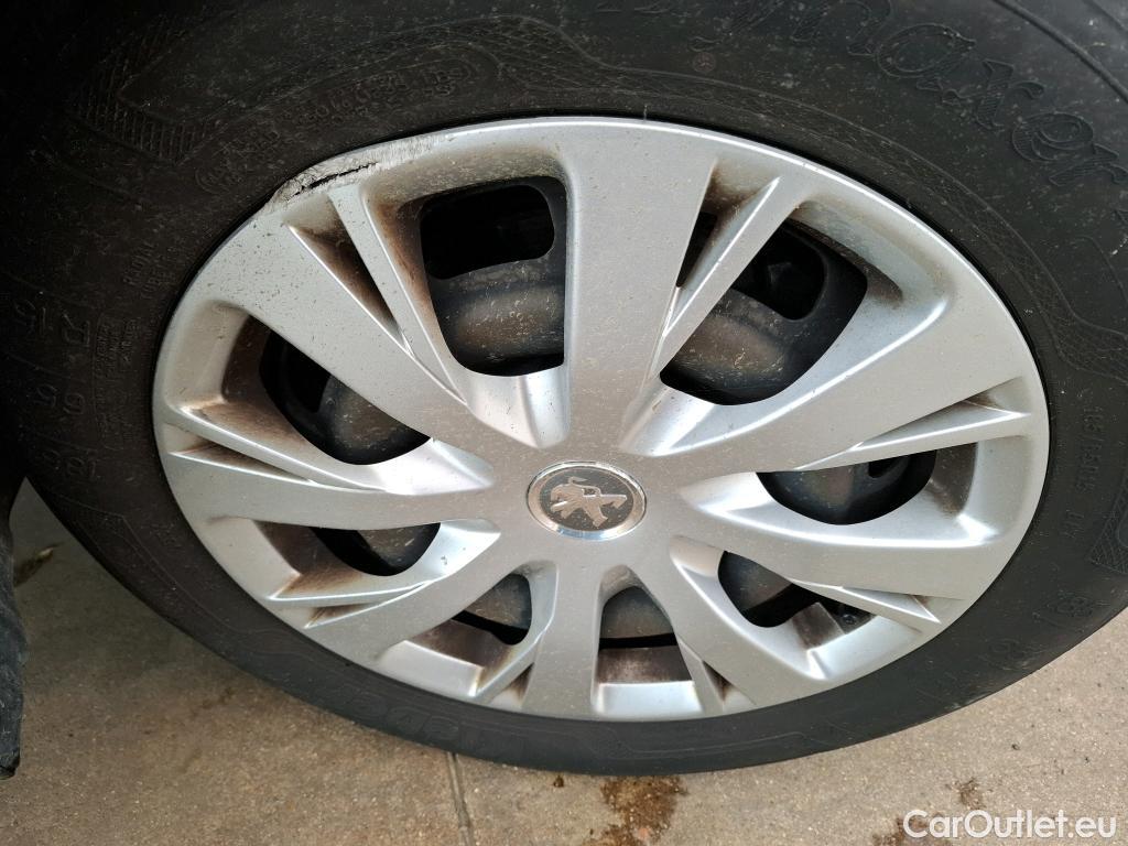  Peugeot  208  Affaire Premium Pack 1.5 HDi 100CV BVM5 E6dT #30