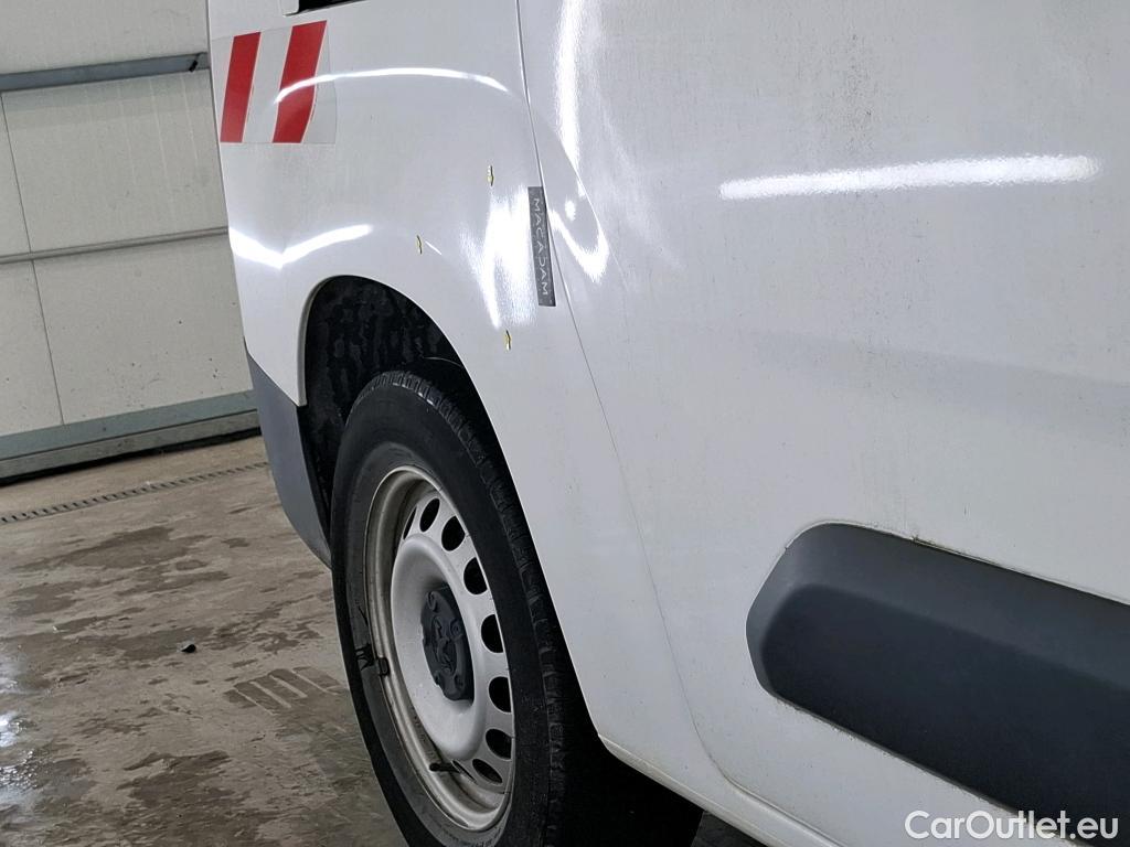  Peugeot  Partner PEUGEOT  VU 4p Fourgonnette BLUEHDI 100 S&S 950KG LONG GRIP #9