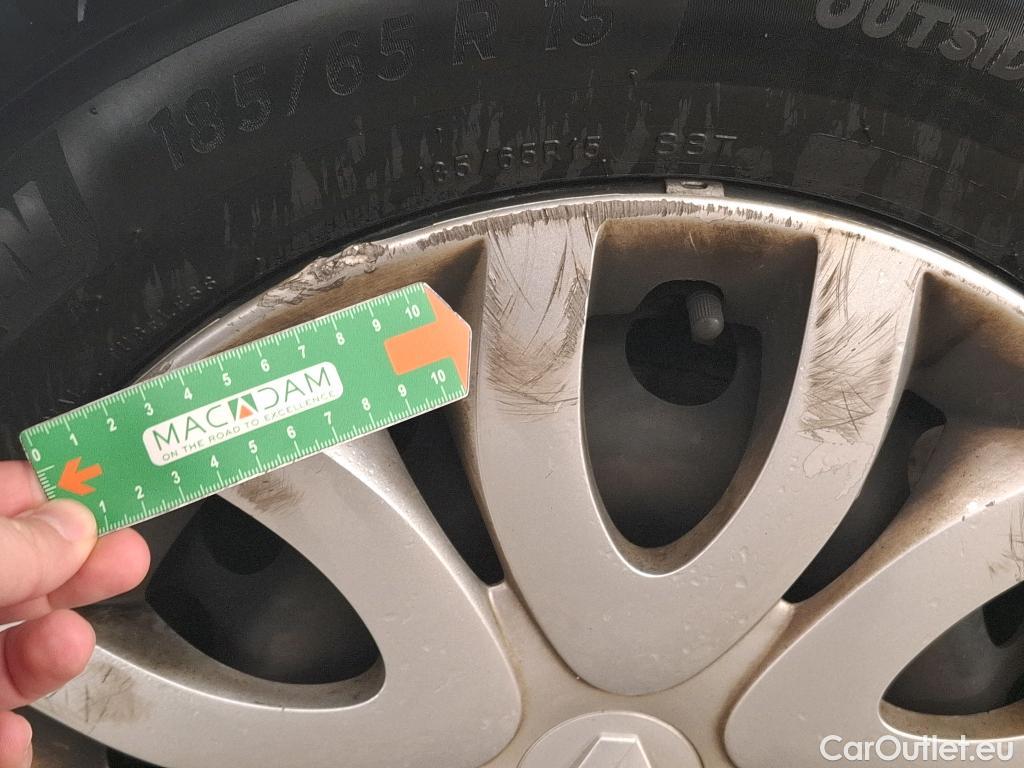  Renault  Clio RENAULT  Société / 2016 / 5P / Berline &Air MédiaNav Energy dCi 75 #25