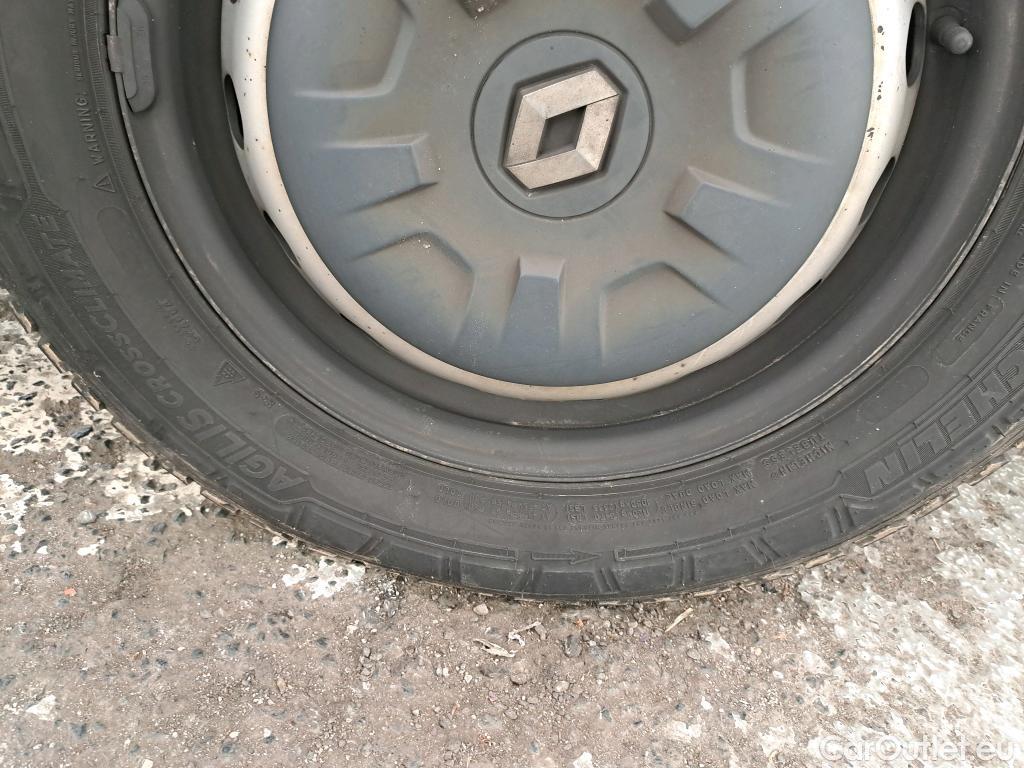  Renault  Master  III Fourgon L3H2 3 5 Grand Confort dCi 145CV BVM6 E6 #34