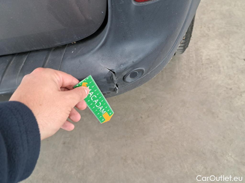  Renault  Kangoo RENAULT  Express / 2013 / 4P / Fourgonnette Grand Confort TCe 115 EDC #44