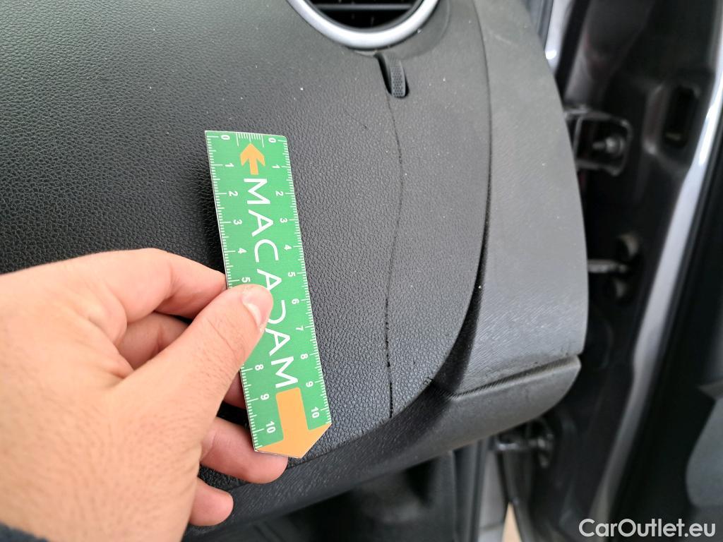  Renault  Kangoo RENAULT  Express / 2013 / 4P / Fourgonnette Grand Confort TCe 115 EDC #5