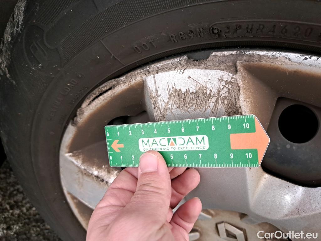  Renault  Kangoo  Express Maxi Extra (Série Spéciale) 1.5 dCi 90CV BVM5 E6 #110