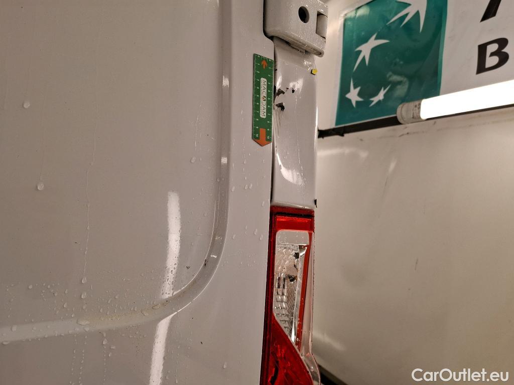  Renault  Master  Fourgon L3H2 3 5 Grand Confort dCi 135CV BVM6 E6dT 7 PLACES #23