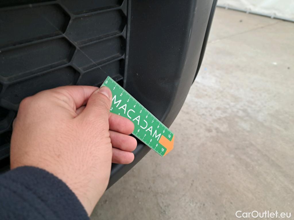  Renault  Kangoo RENAULT  Express / 2013 / 4P / Fourgonnette Grand Confort TCe 115 EDC #38