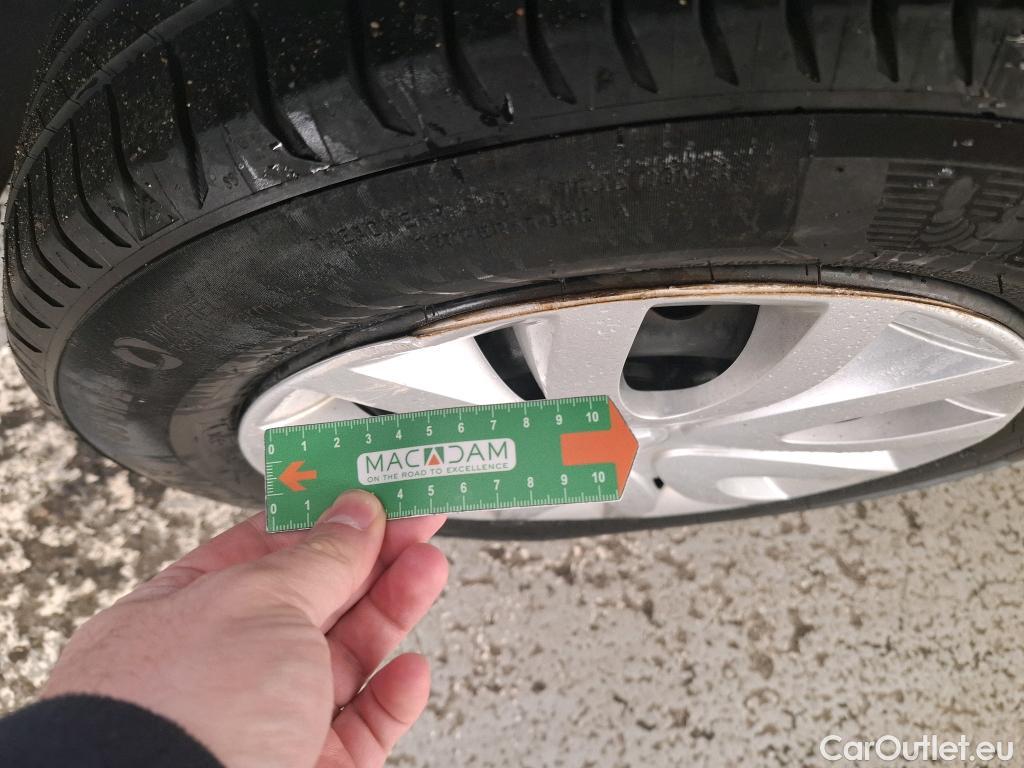  Renault  Clio RENAULT  Société / 2016 / 5P / Berline &Air MédiaNav Energy dCi 75 #27