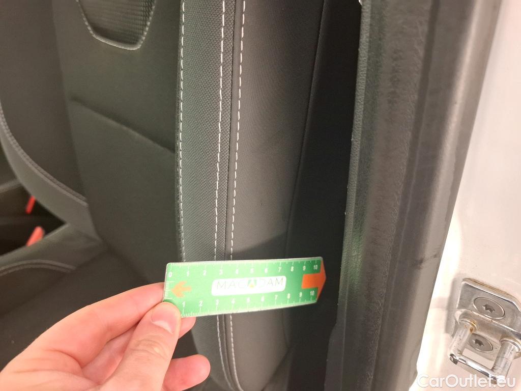  Renault  Clio RENAULT  Société / 2016 / 5P / Berline &Air MédiaNav Energy dCi 75 #23