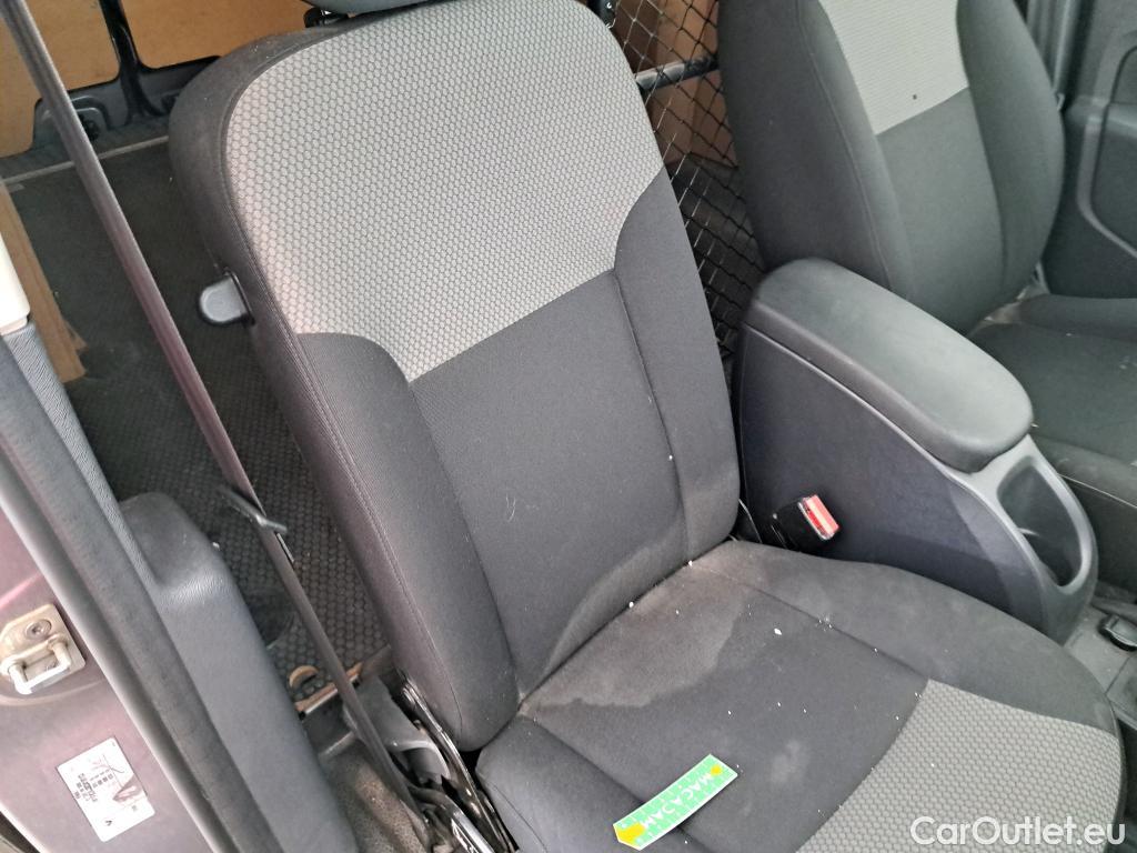  Renault  Kangoo RENAULT  Express / 2013 / 4P / Fourgonnette Grand Confort TCe 115 EDC #71