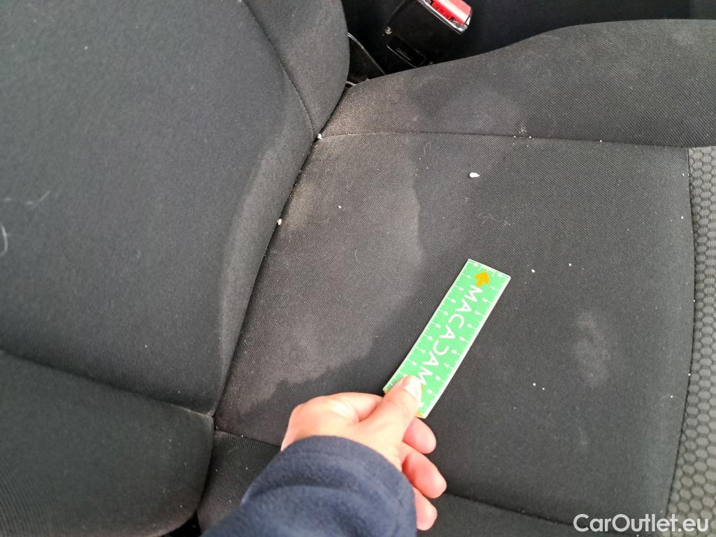  Renault  Kangoo RENAULT  Express / 2013 / 4P / Fourgonnette Grand Confort TCe 115 EDC #70