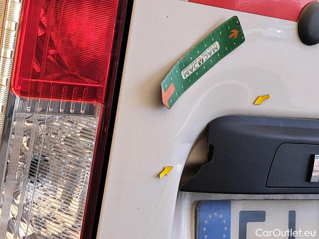  Renault  Master  III Fourgon L3H2 3 5 Grand Confort dCi 145CV BVM6 E6 #8