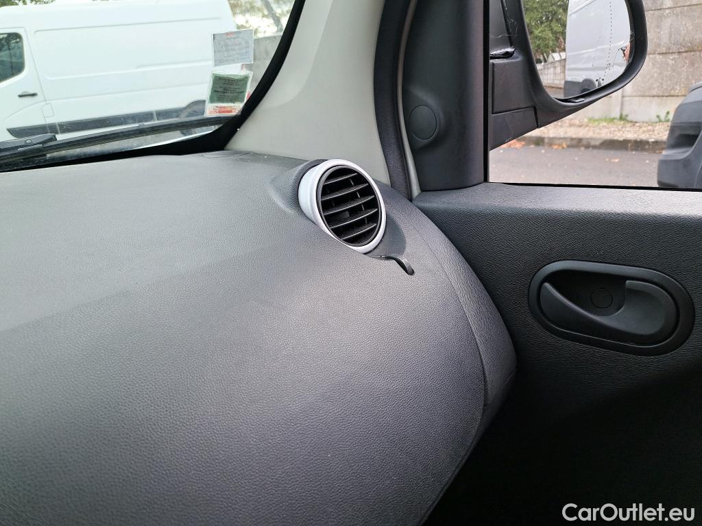  Renault  Kangoo  Express Maxi Extra (Série Spéciale) 1.5 dCi 90CV BVM5 E6 #70