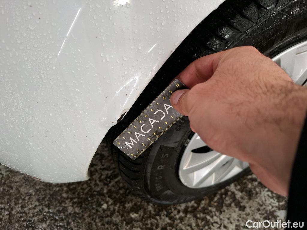  Renault  Clio  IV Air MediaNav 1.5 dCi 75CV BVM5 E6 #29