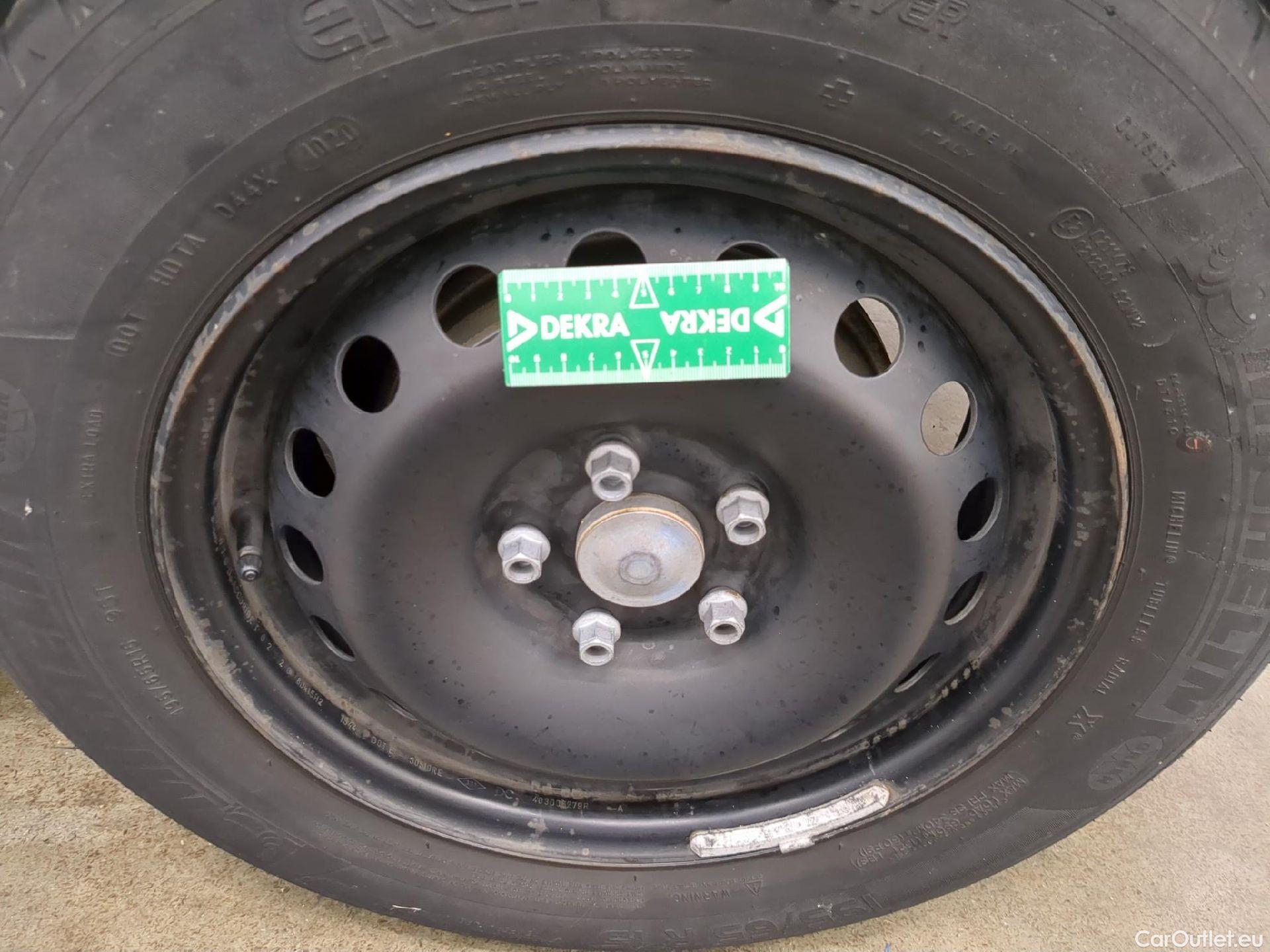  Renault  EXPRESS RENAULT Kangoo  / 2013 / 4P / Fourgonnette Grand Confort - Blue dCi 95 #5