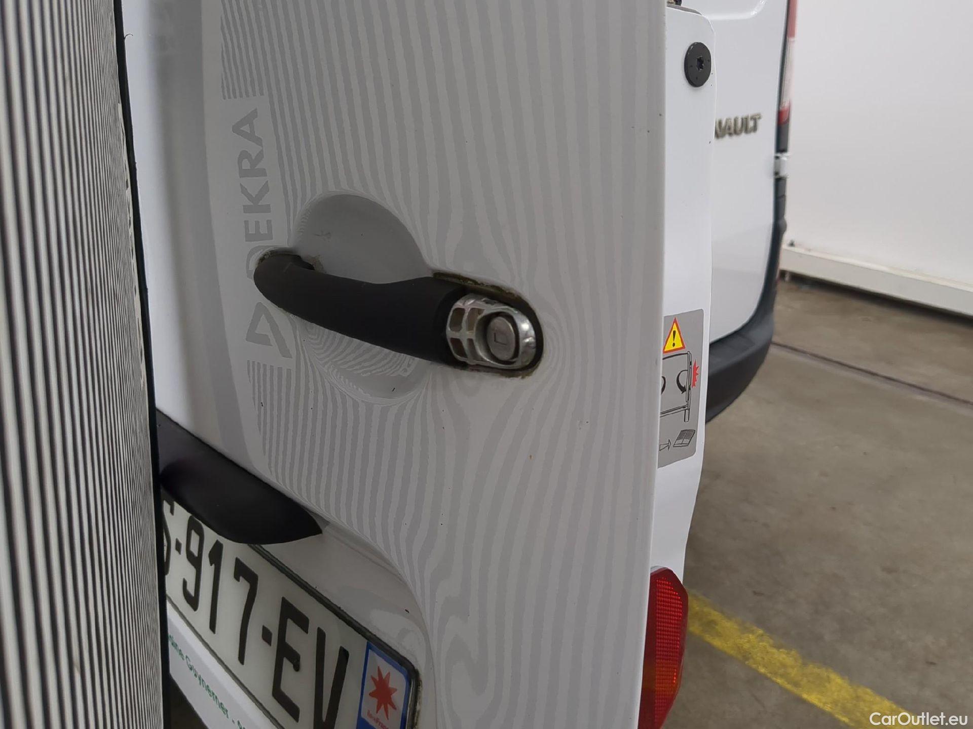  Renault  EXPRESS RENAULT Kangoo  / 2013 / 4P / Fourgonnette Grand Confort - Blue dCi 95 #19