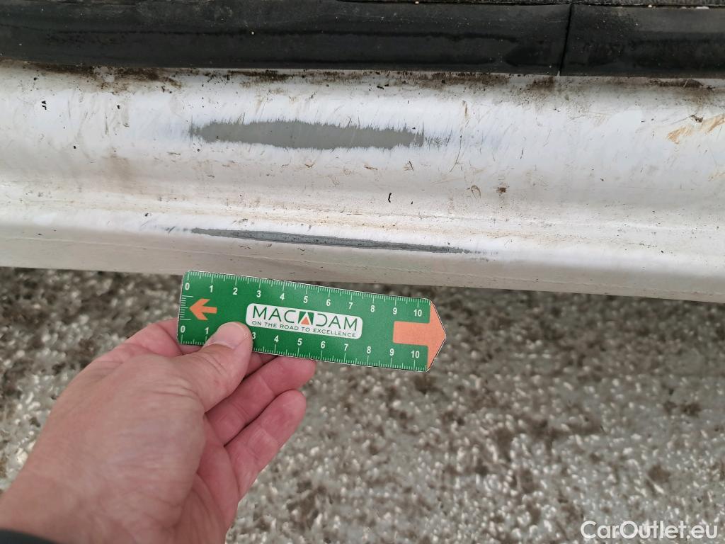  Renault  Master  III Fourgon L3H2 3 5 Grand Confort dCi 145CV BVM6 E6 #12