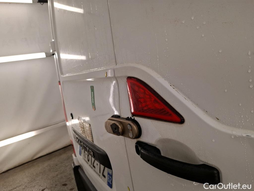  Renault  Master  Fourgon L3H2 3 5 Grand Confort dCi 135CV BVM6 E6dT 7 PLACES #20