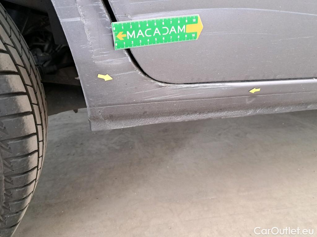  Renault  Kangoo RENAULT  Express / 2013 / 4P / Fourgonnette Grand Confort TCe 115 EDC #52