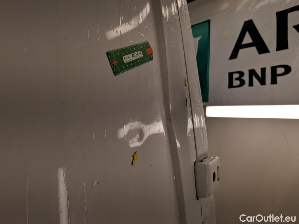  Renault  Master  Fourgon L3H2 3 5 Grand Confort dCi 135CV BVM6 E6dT 7 PLACES #13