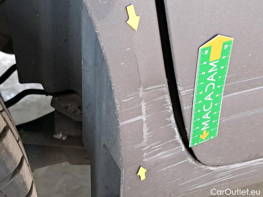  Renault  Kangoo RENAULT  Express / 2013 / 4P / Fourgonnette Grand Confort TCe 115 EDC #9