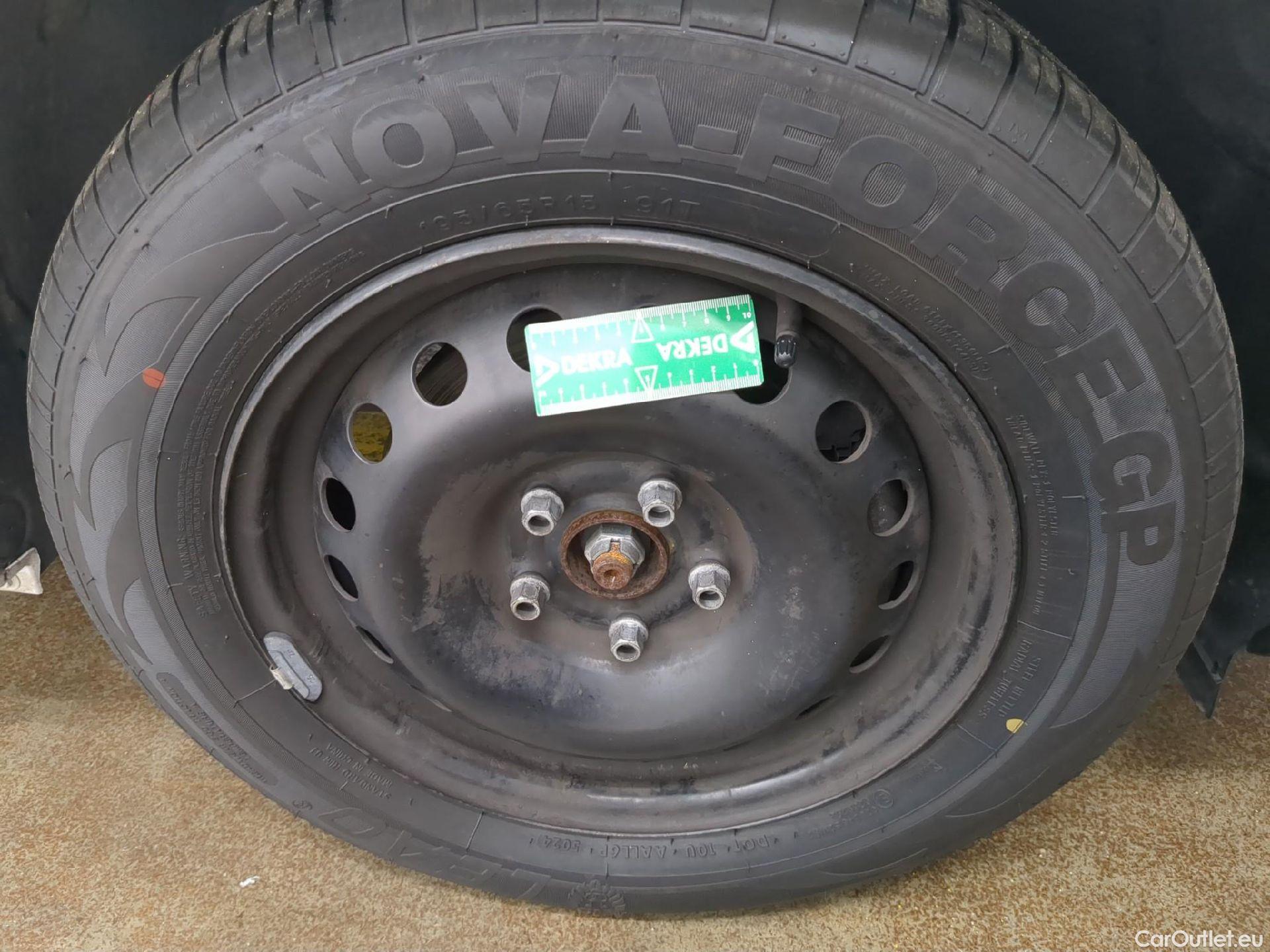  Renault  EXPRESS RENAULT Kangoo  / 2013 / 4P / Fourgonnette Grand Confort - Blue dCi 95 #3