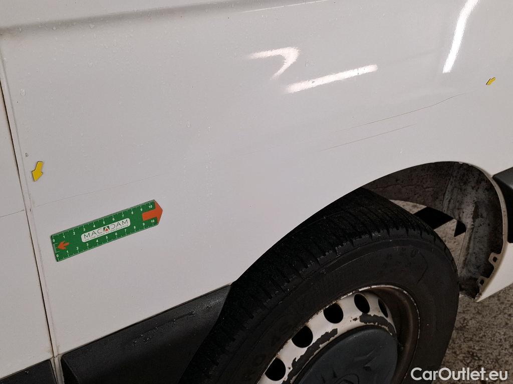  Renault  Master  Fourgon L3H2 3 5 Grand Confort dCi 135CV BVM6 E6dT 7 PLACES #16