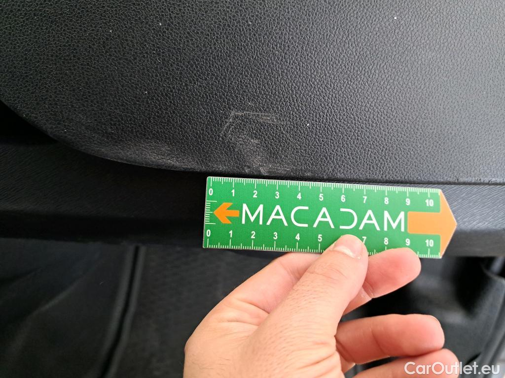  Renault  Kangoo RENAULT  Express / 2013 / 4P / Fourgonnette Grand Confort TCe 115 EDC #4