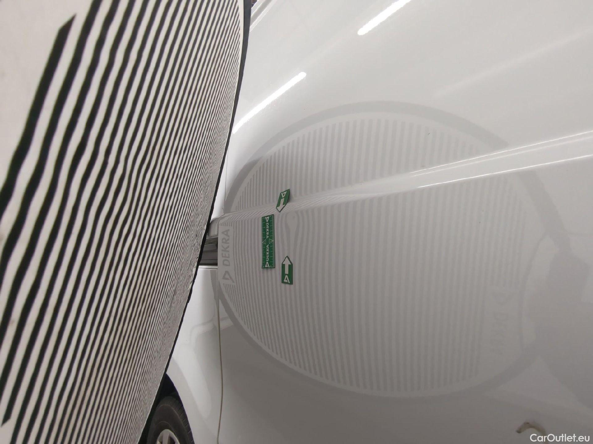  Renault  Trafic RENAULT  VU 4p Fourgon FG GCF L1H1 1000 dCi 95 E6 #14