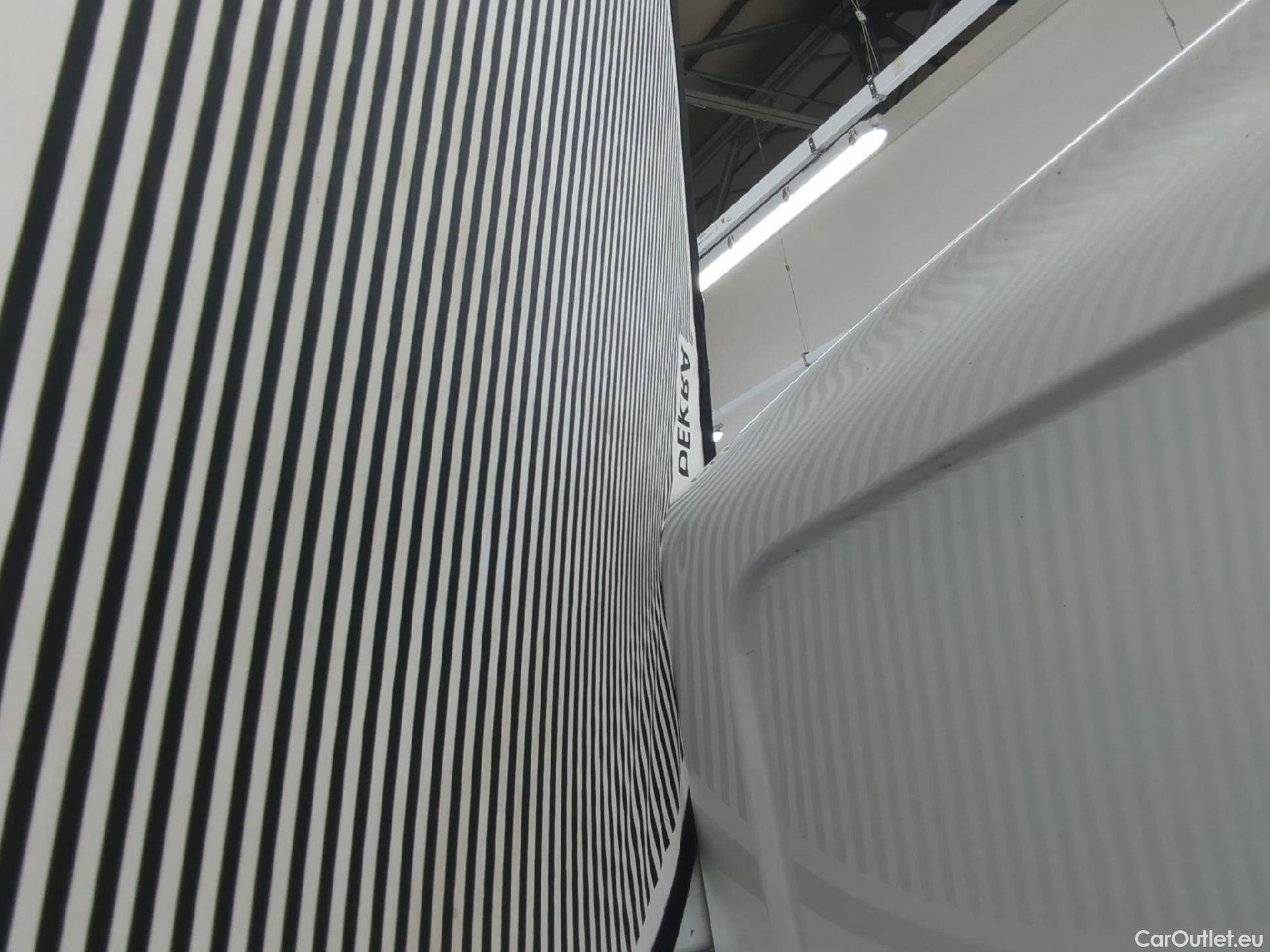  Renault  Trafic RENAULT  VU 4p Fourgon FG GCF L1H1 1000 dCi 95 E6 #38