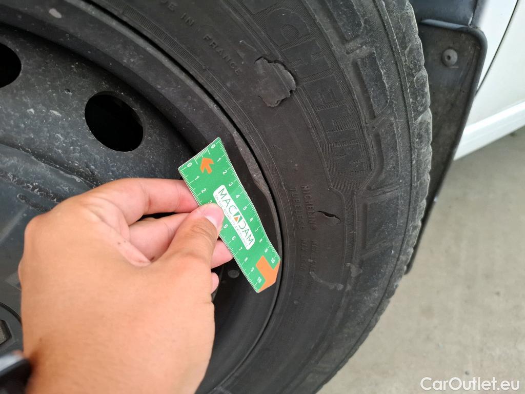  Renault  Master  Fourgon L3H2 3 5 Grand Confort dCi 135CV BVM6 E6dT #24