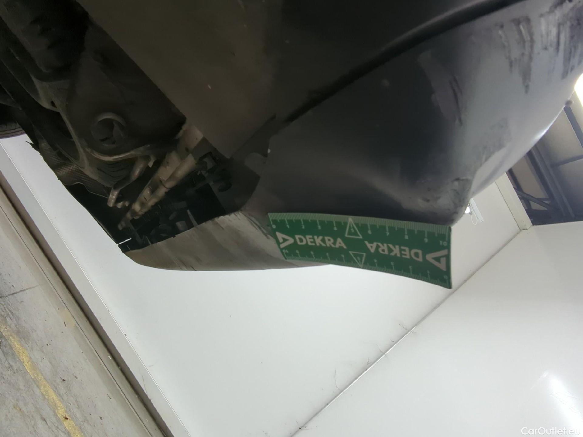  Renault  Trafic RENAULT  VU 4p Fourgon FG GCF L1H1 1000 dCi 95 E6 #34